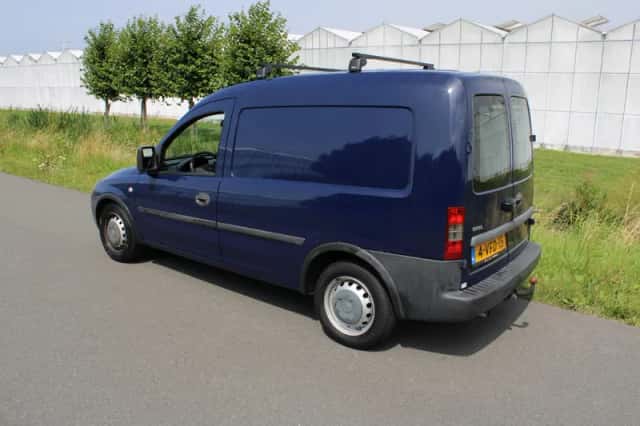 Opel Combo (2009) thumbnail 3