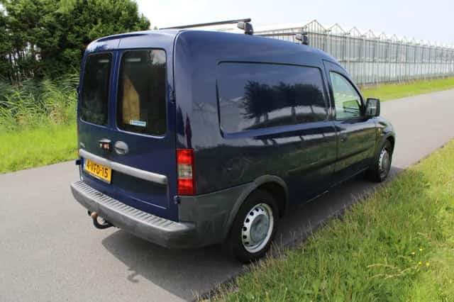 Opel Combo (2009) thumbnail 6