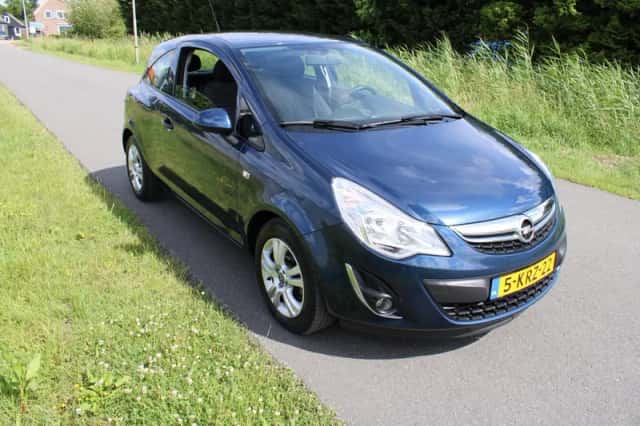 Opel Corsa (2013) thumbnail 5