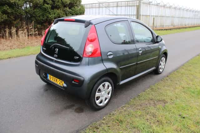 Peugeot 107 (2011) thumbnail 6