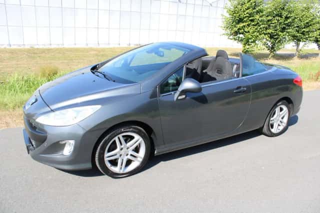 Peugeot 308 (2010) thumbnail 1