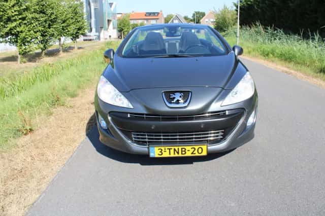 Peugeot 308 (2010) thumbnail 5