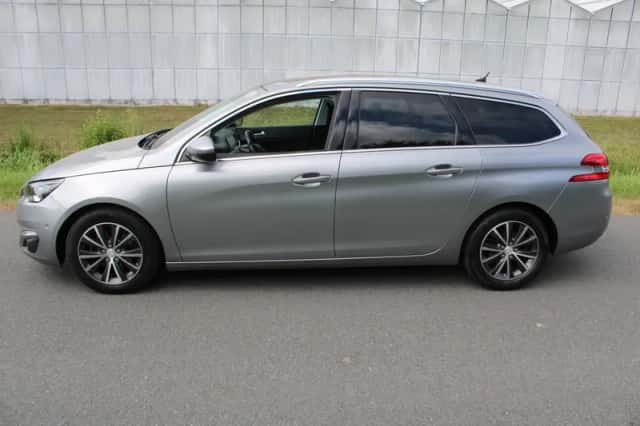 Peugeot 308 (2015) thumbnail 3