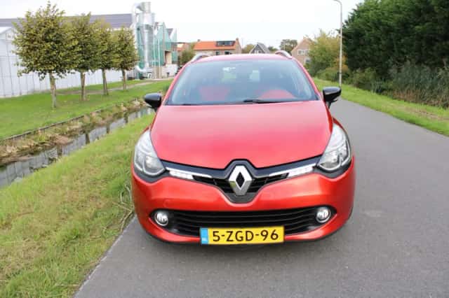 Renault Clio (2015) thumbnail 3