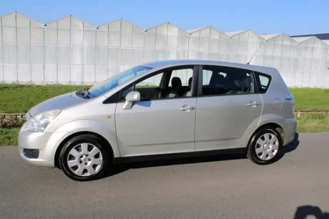 Toyota Verso (2007) thumbnail 5