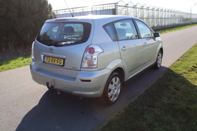 Toyota Verso (2007) thumbnail 6