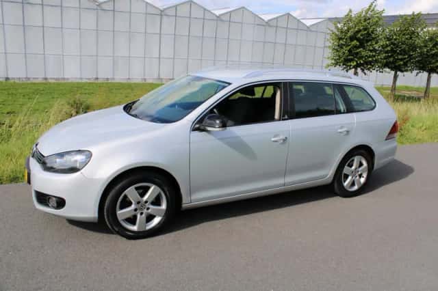Volkswagen Golf (2012) thumbnail 1