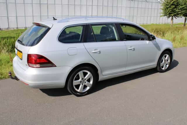 Volkswagen Golf (2012) thumbnail 6