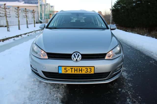 Volkswagen Golf (2014) thumbnail 2