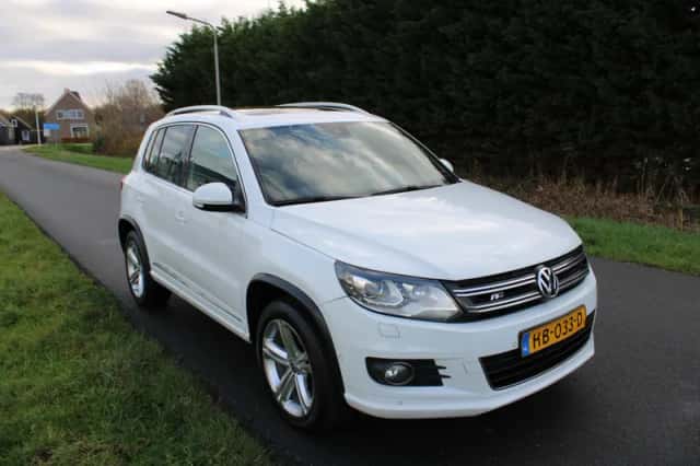 Volkswagen Tiguan (2015) thumbnail 4