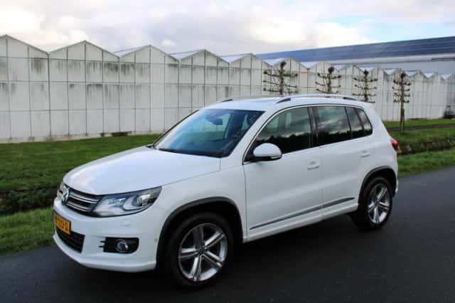 Volkswagen Tiguan (2015) thumbnail 5