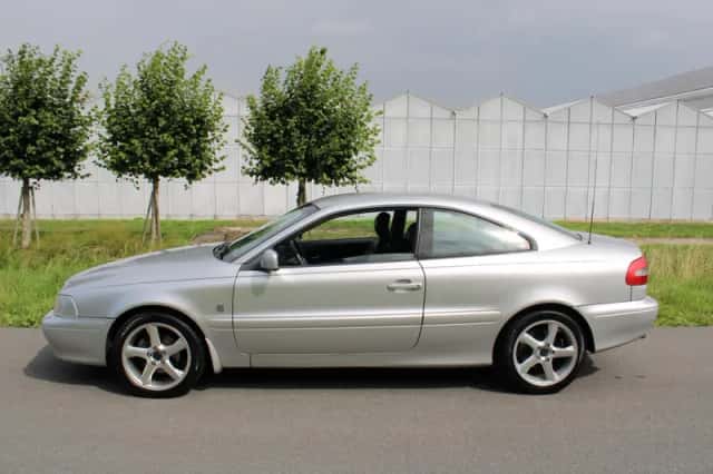 Volvo C70 (2002) thumbnail 4