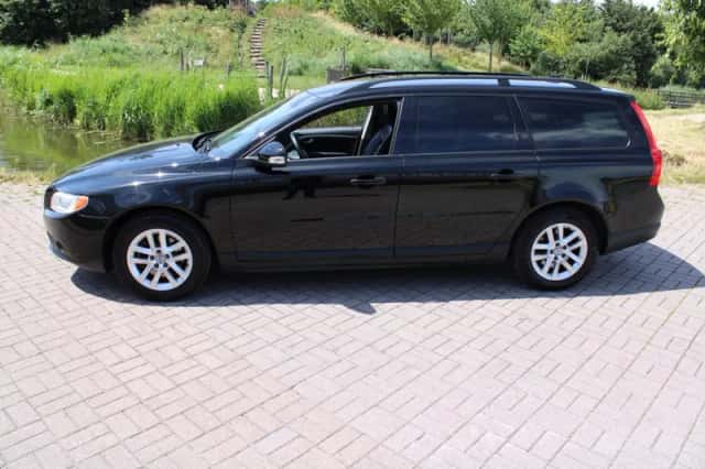 Volvo V70 (2010) thumbnail 4
