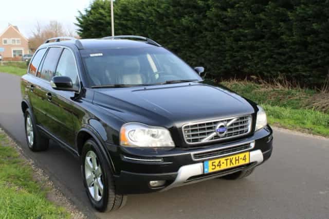 Volvo XC90 (2011) thumbnail 5