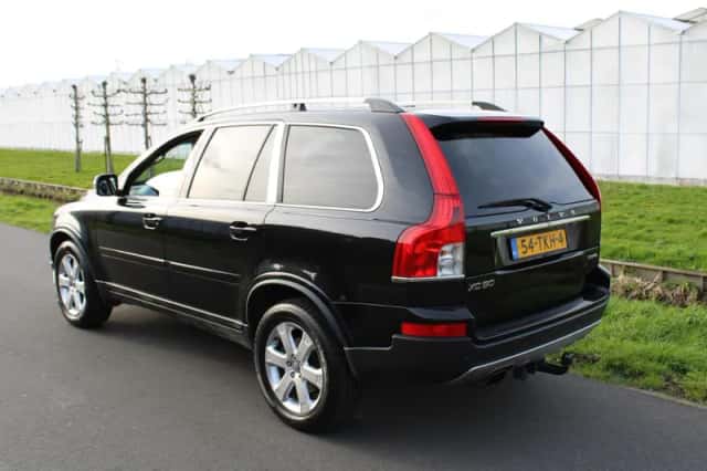 Volvo XC90 (2011) thumbnail 6