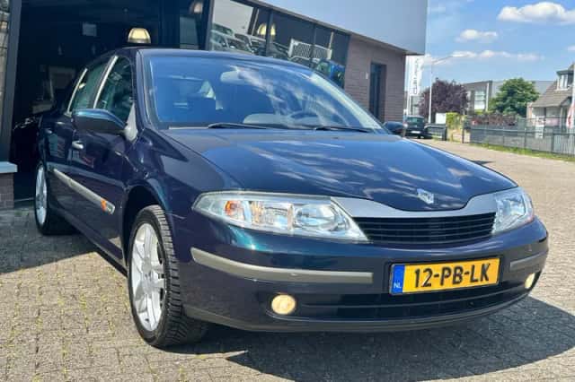 Renault Laguna (2004) thumbnail 4