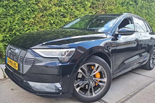 Audi e-tron (2019) thumbnail 1
