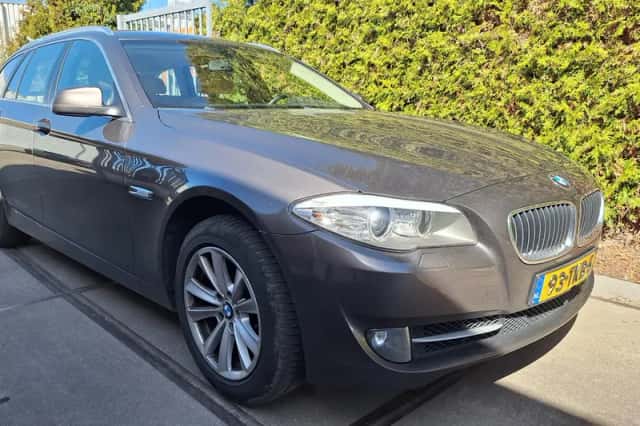 BMW 5-Serie (2012) thumbnail 3