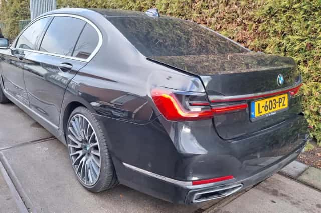 BMW 7-Serie (2020) thumbnail 2