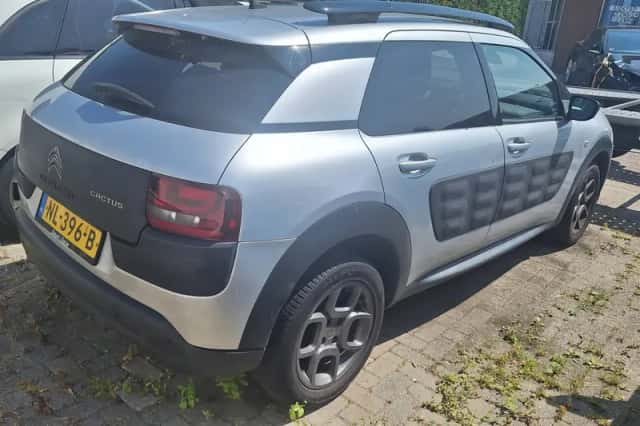 Citroën C4 Cactus (2017) thumbnail 2