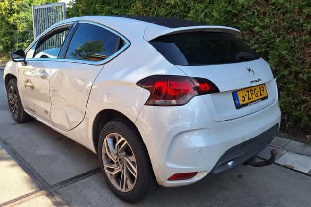 Citroën DS4 (2015) thumbnail 4
