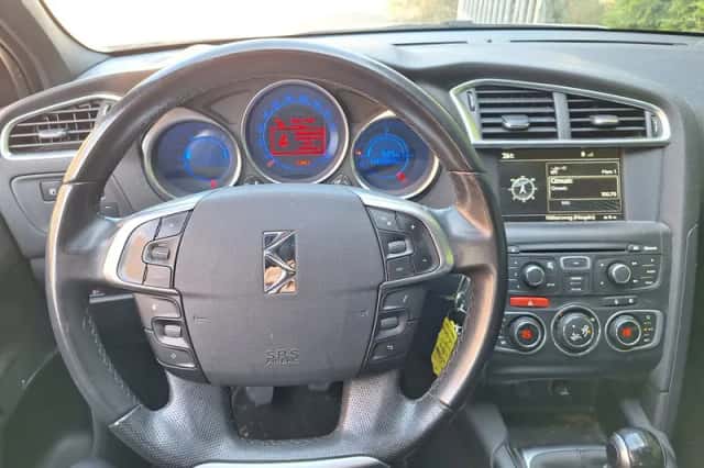 Citroën DS4 (2015) thumbnail 6