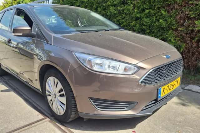 Ford Focus (2018) thumbnail 3