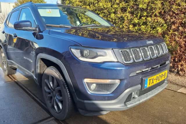 Jeep Compass (2018) thumbnail 3