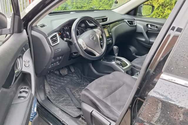 Nissan X-Trail (2015) thumbnail 5