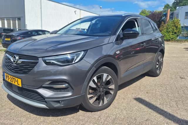 Opel Grandland X (2018) thumbnail 1