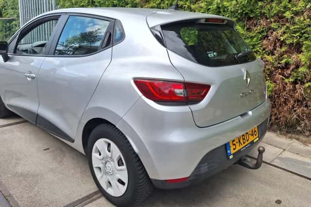 Renault Clio (2013) thumbnail 2
