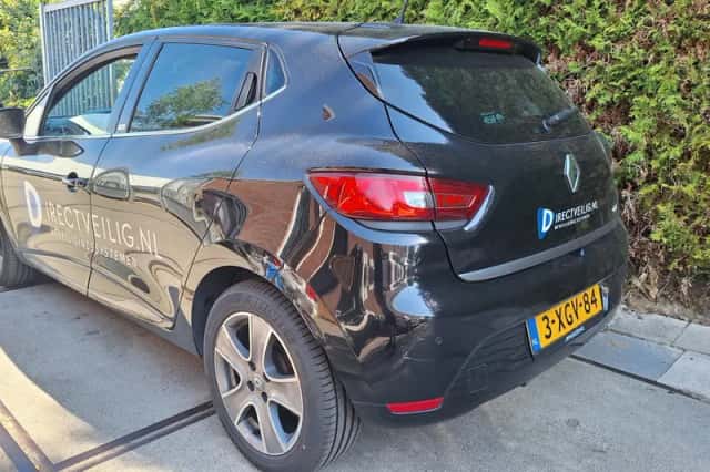 Renault Clio (2014) thumbnail 2