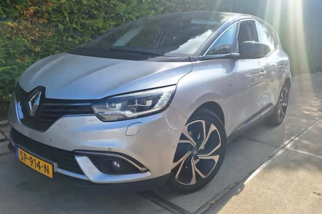 Renault Grand Scénic (2018) thumbnail 1
