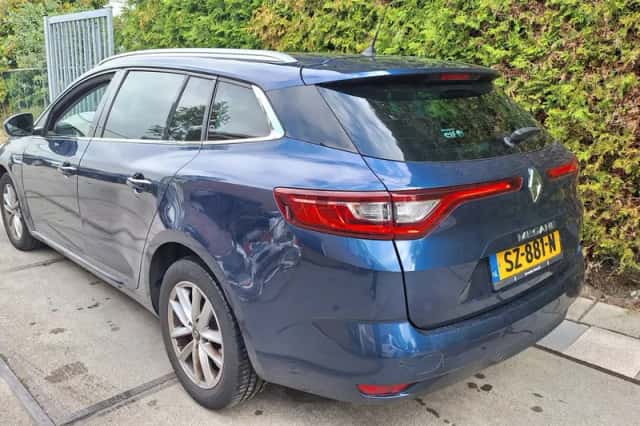 Renault Mégane (2018) thumbnail 2