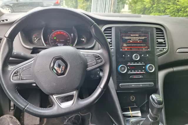 Renault Mégane (2018) thumbnail 6