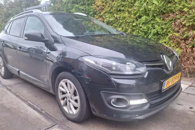 Renault Mégane (2016) thumbnail 3