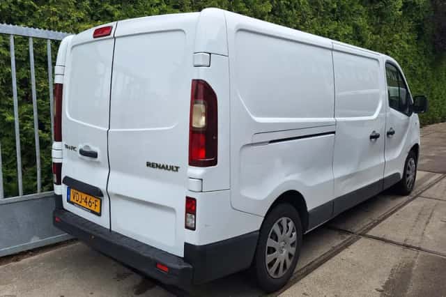 Renault Trafic (2019) thumbnail 3