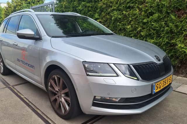 Škoda Octavia (2018) thumbnail 3