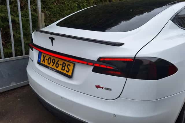 Tesla Model S (2014) thumbnail 5