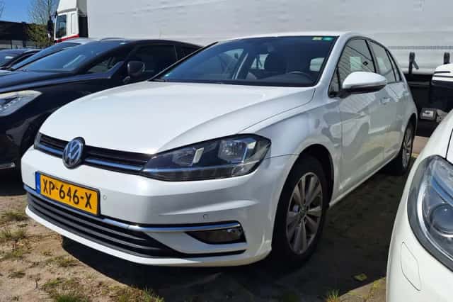 Volkswagen Golf (2019) thumbnail 1