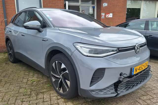 Volkswagen ID.4 (2021) thumbnail 3