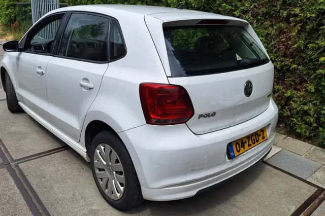 Volkswagen Polo (2012) thumbnail 2