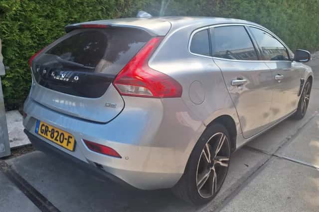 Volvo V40 (2015) thumbnail 4