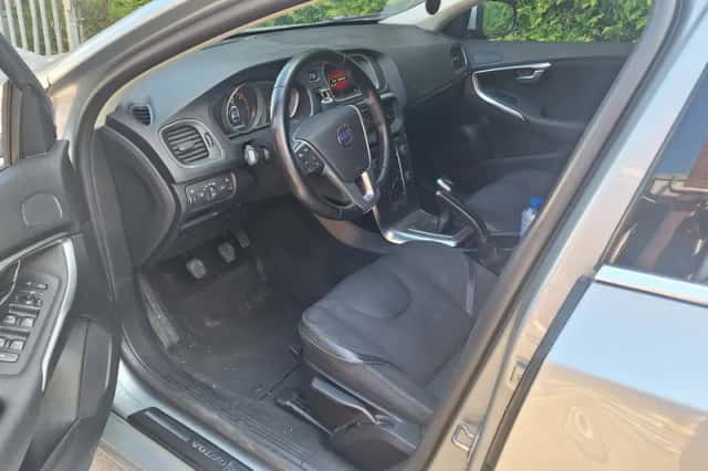 Volvo V40 (2015) thumbnail 5