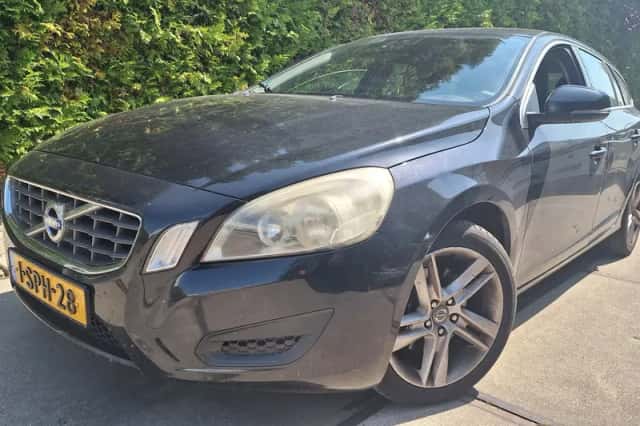 Volvo V60 (2011) thumbnail 1