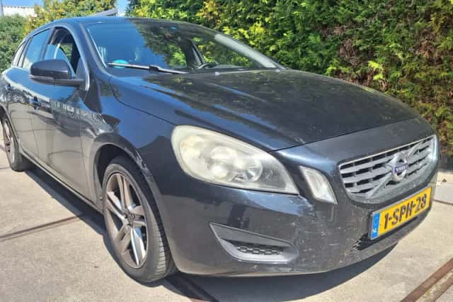 Volvo V60 (2011) thumbnail 3