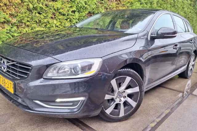 Volvo V60 (2013) thumbnail 1