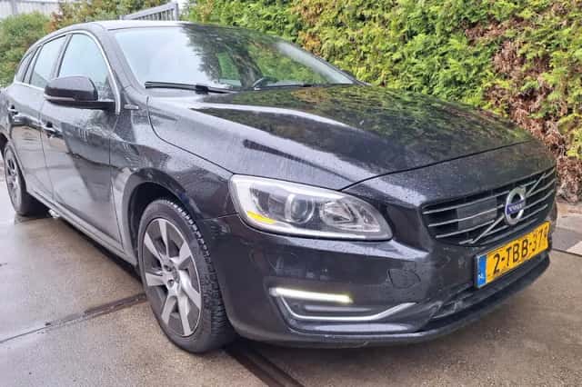 Volvo V60 (2013) thumbnail 3