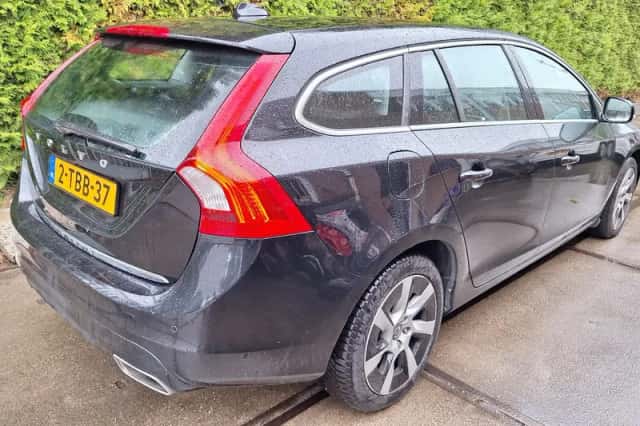 Volvo V60 (2013) thumbnail 4