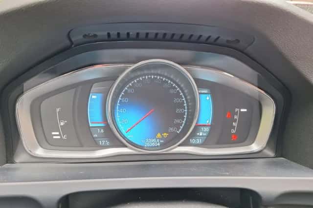 Volvo V60 (2013) thumbnail 6
